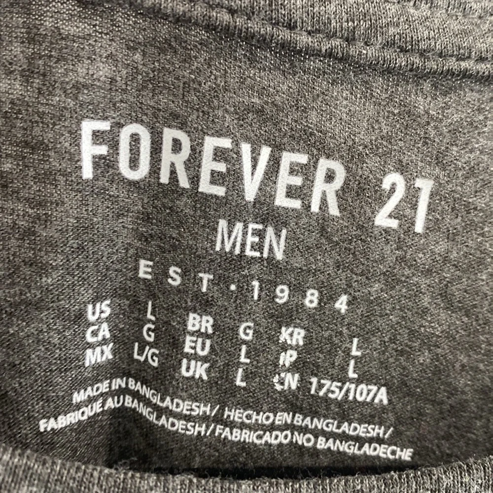 Forever 21 Men Tee - Large - Charcoal Gray - Picture 2 of 2